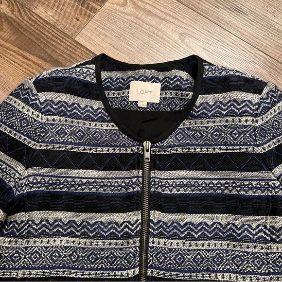 Ann Taylor Black and White Patterned Blazer - Picture 6 of 9